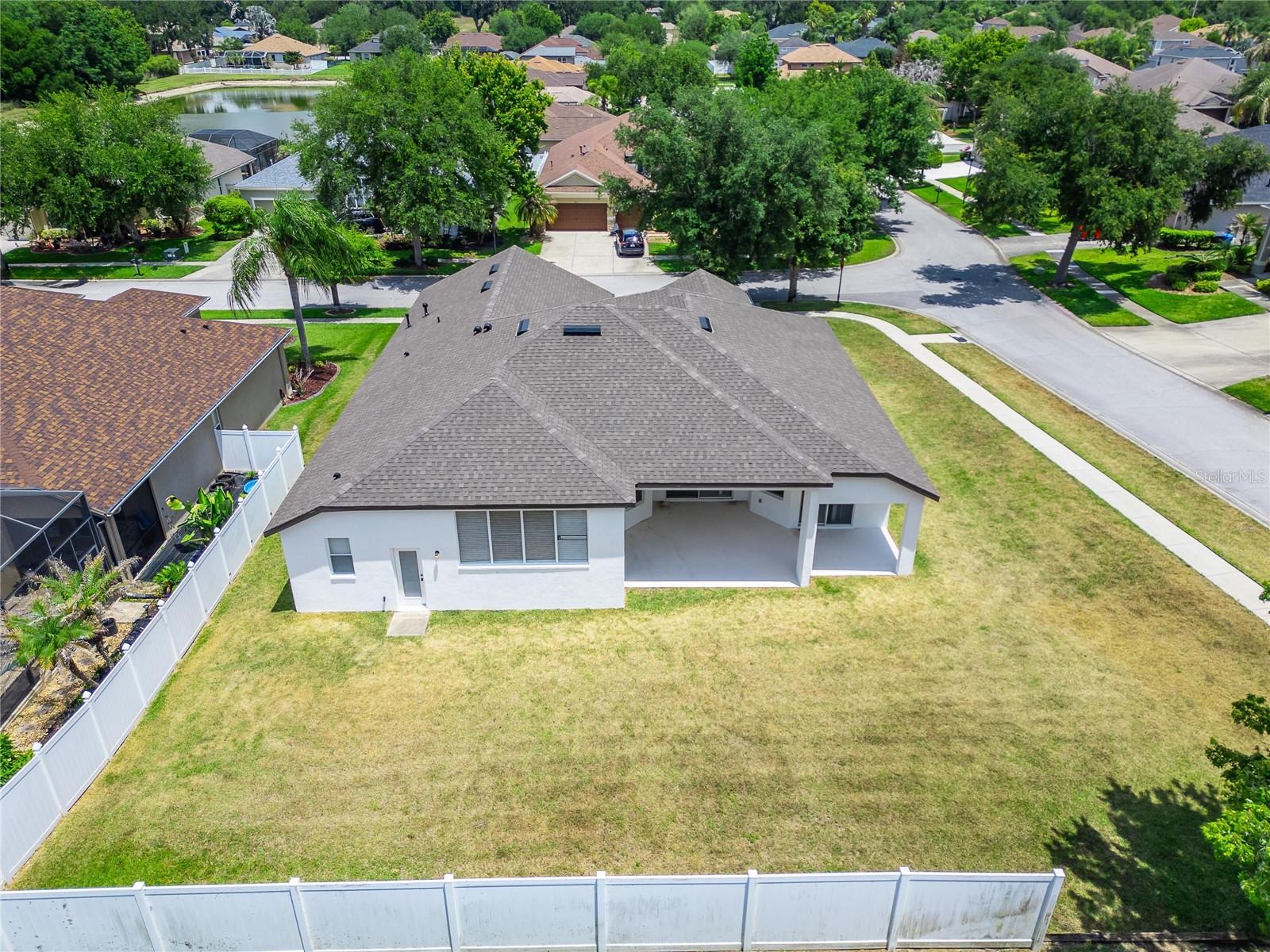 2309 SILVER TRUMPET CT — photo 74