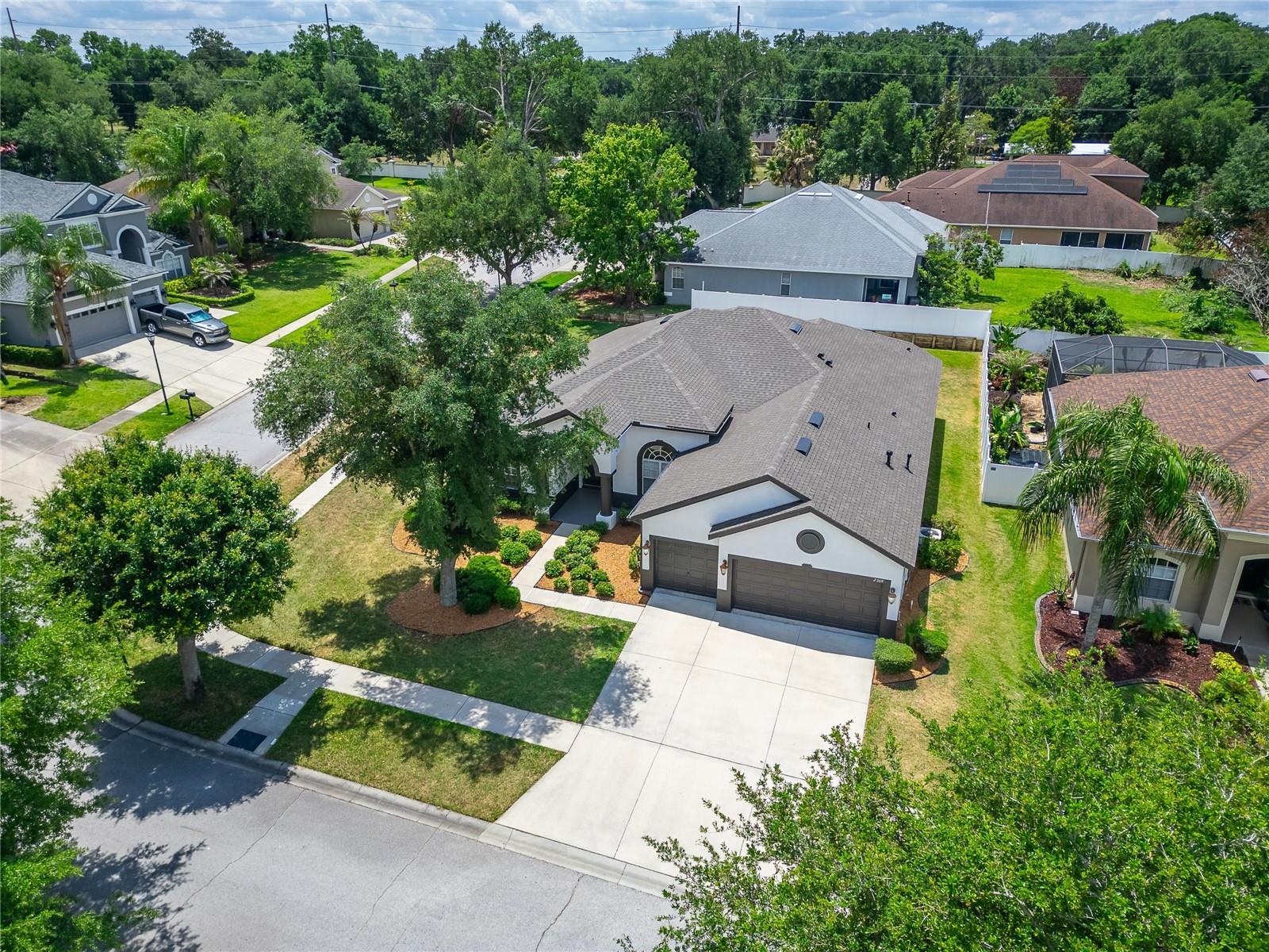 2309 SILVER TRUMPET CT — photo 61