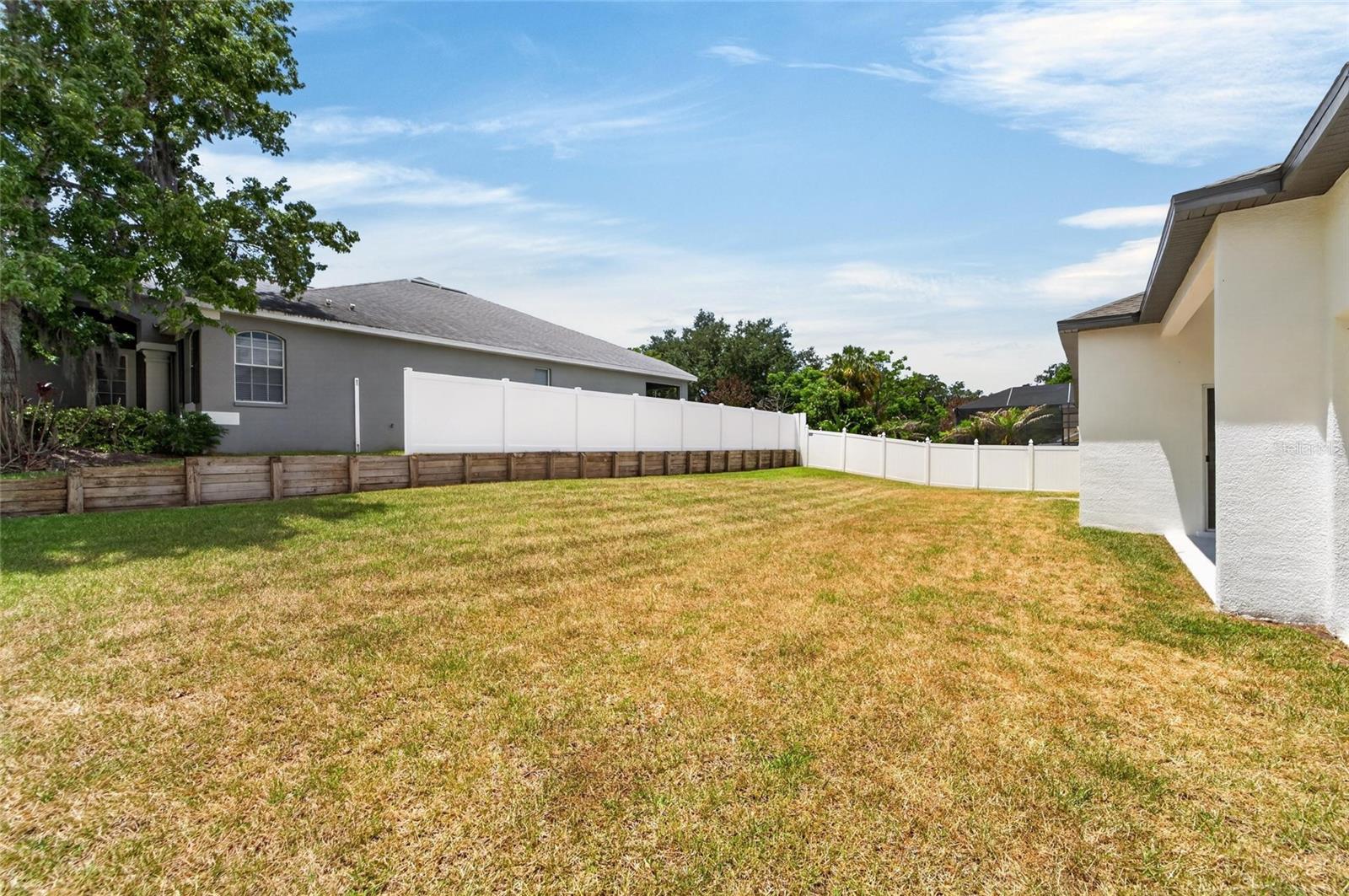 2309 SILVER TRUMPET CT — photo 54