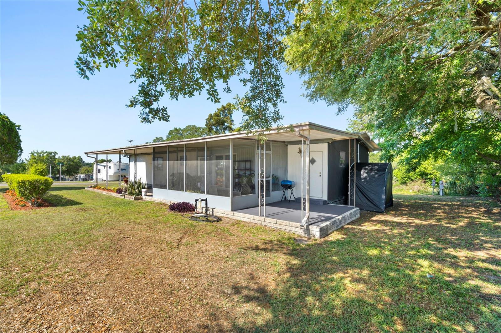 10220 WELLINGTON AVE — photo 5