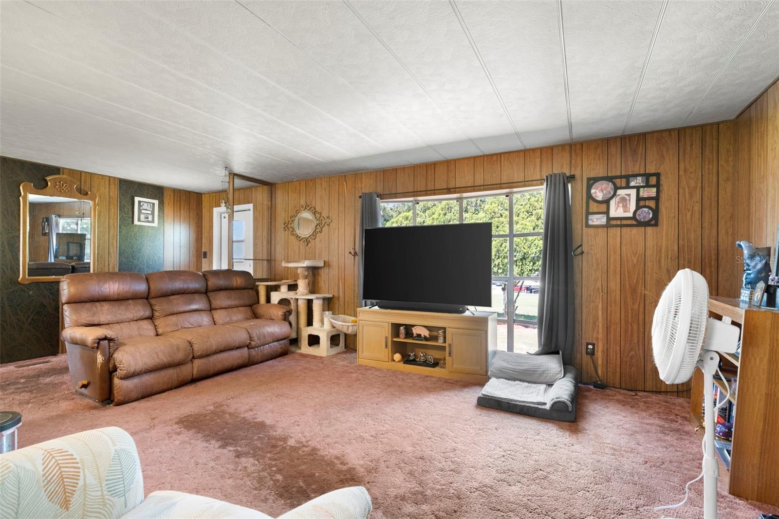 10220 WELLINGTON AVE — photo 11