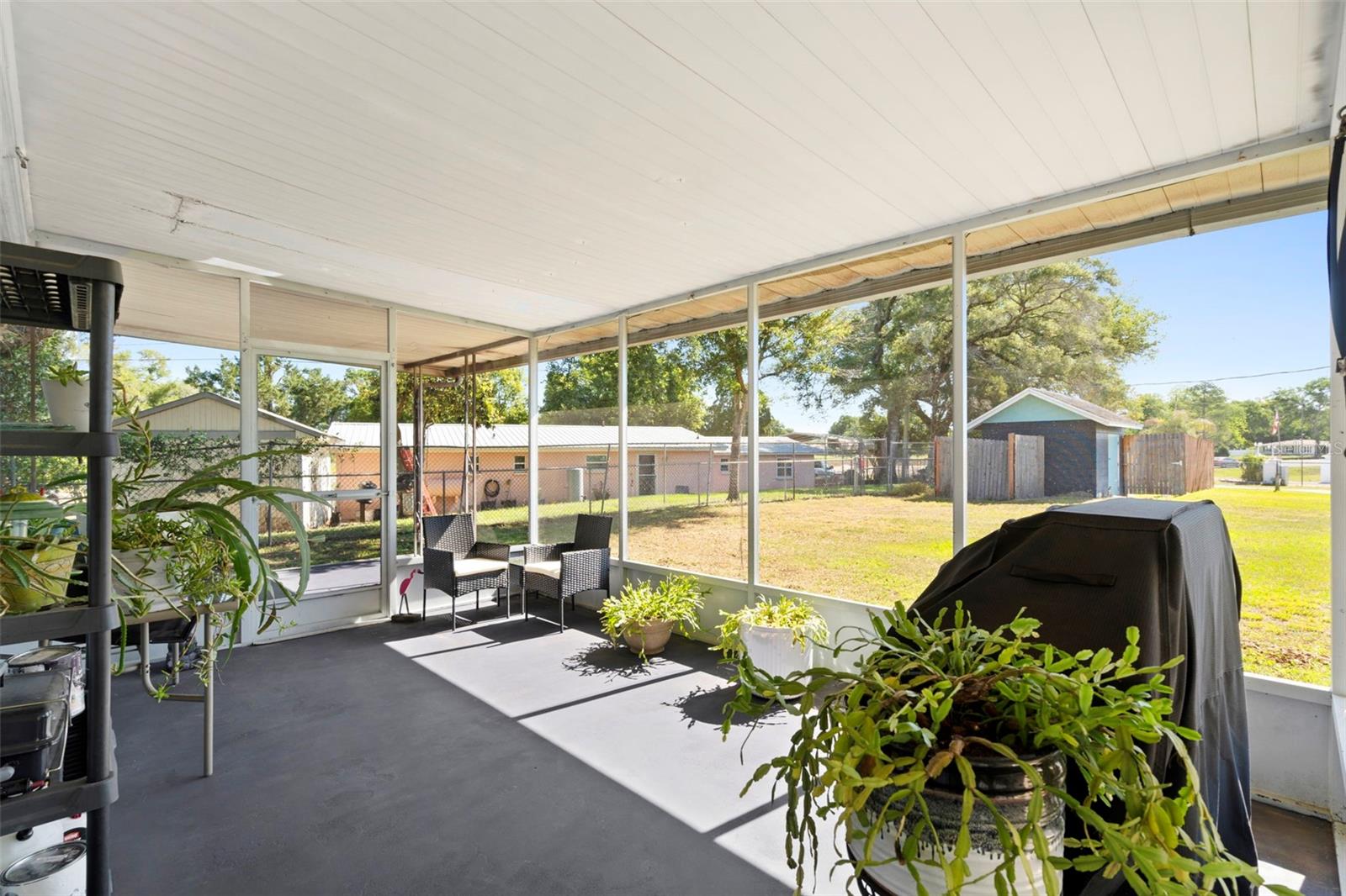 10220 WELLINGTON AVE — photo 7