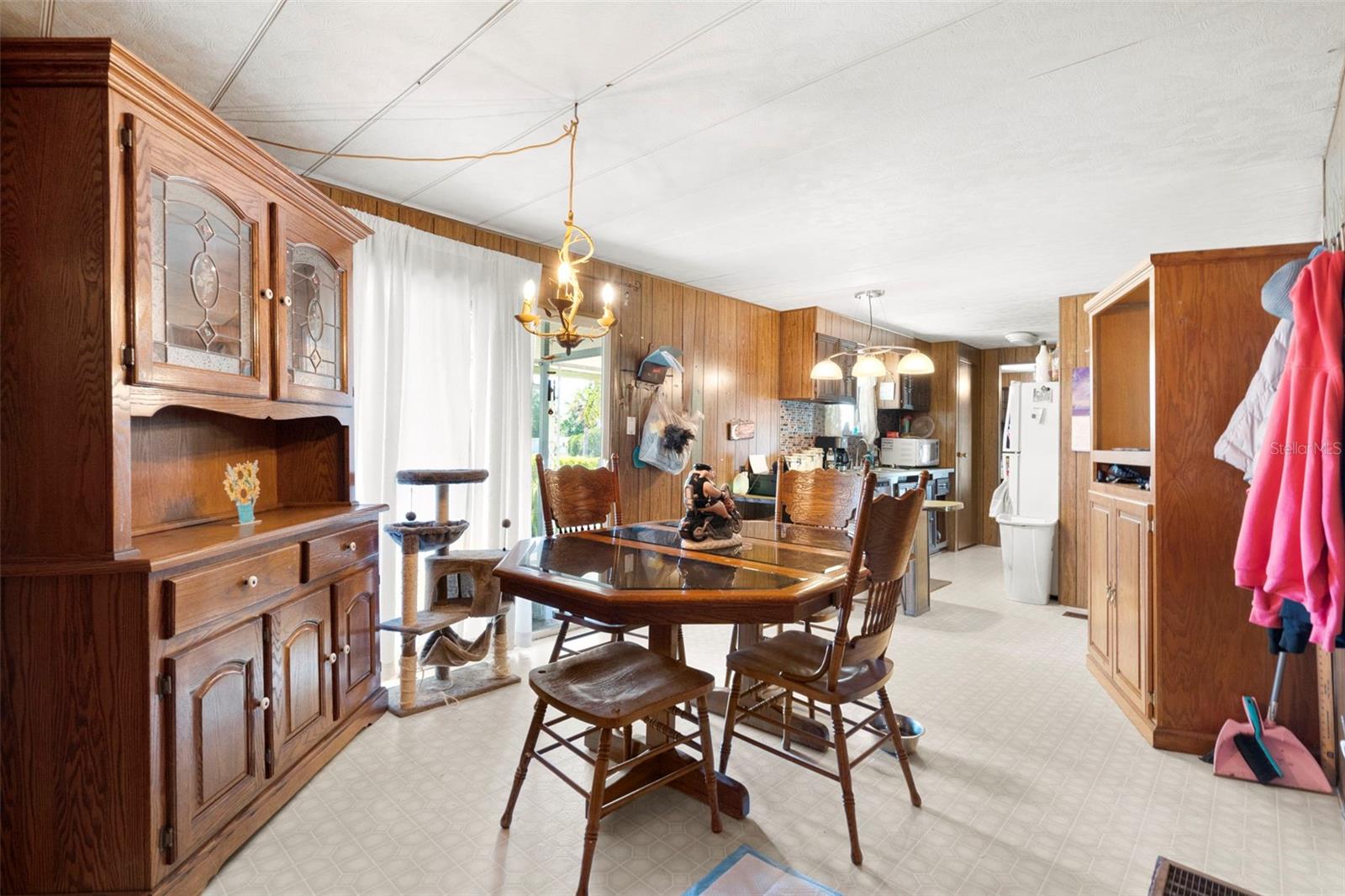 10220 WELLINGTON AVE — photo 14