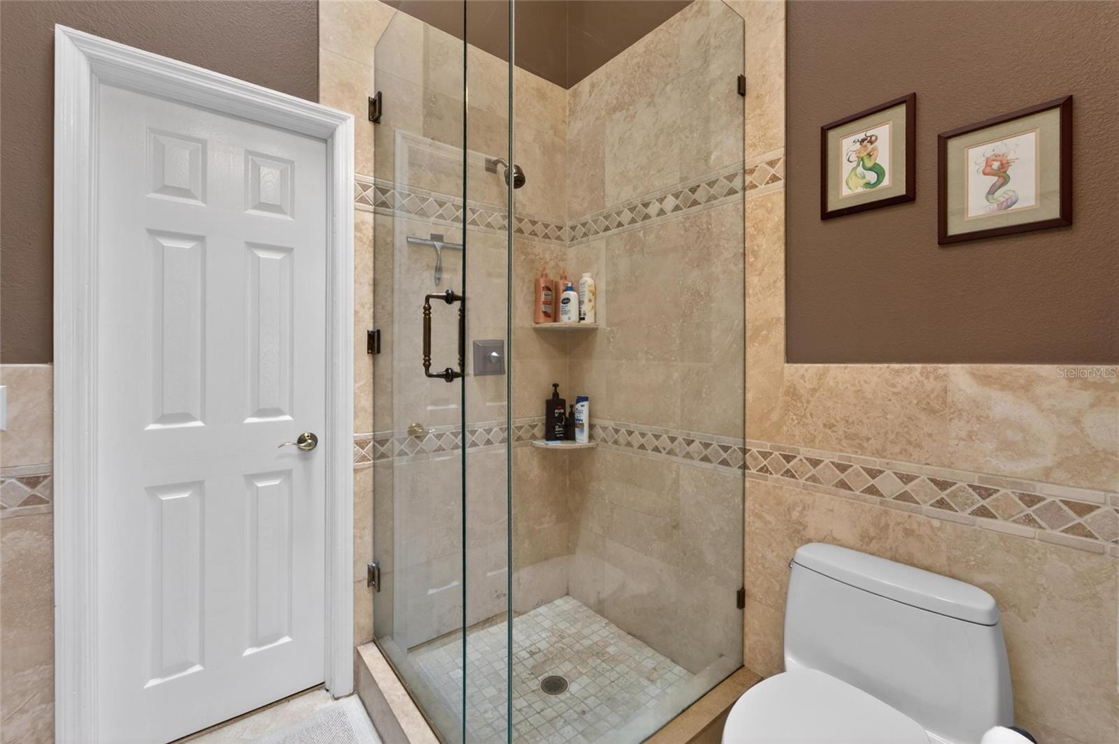 394 MADEIRA CIR — photo 32