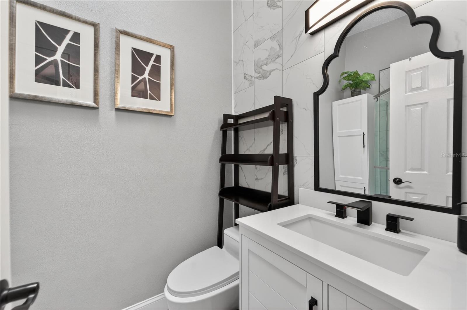 394 MADEIRA CIR — photo 36
