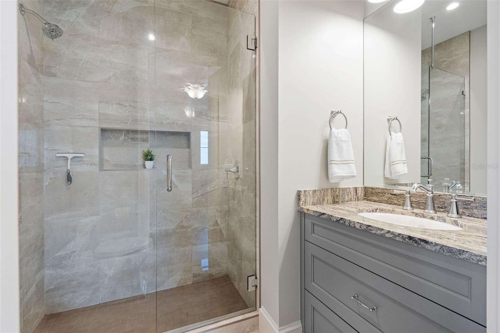 487 MEADOW LARK DR — photo 86