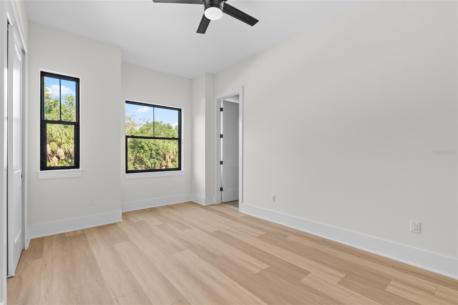 2376 RAJEL AVE — photo 31