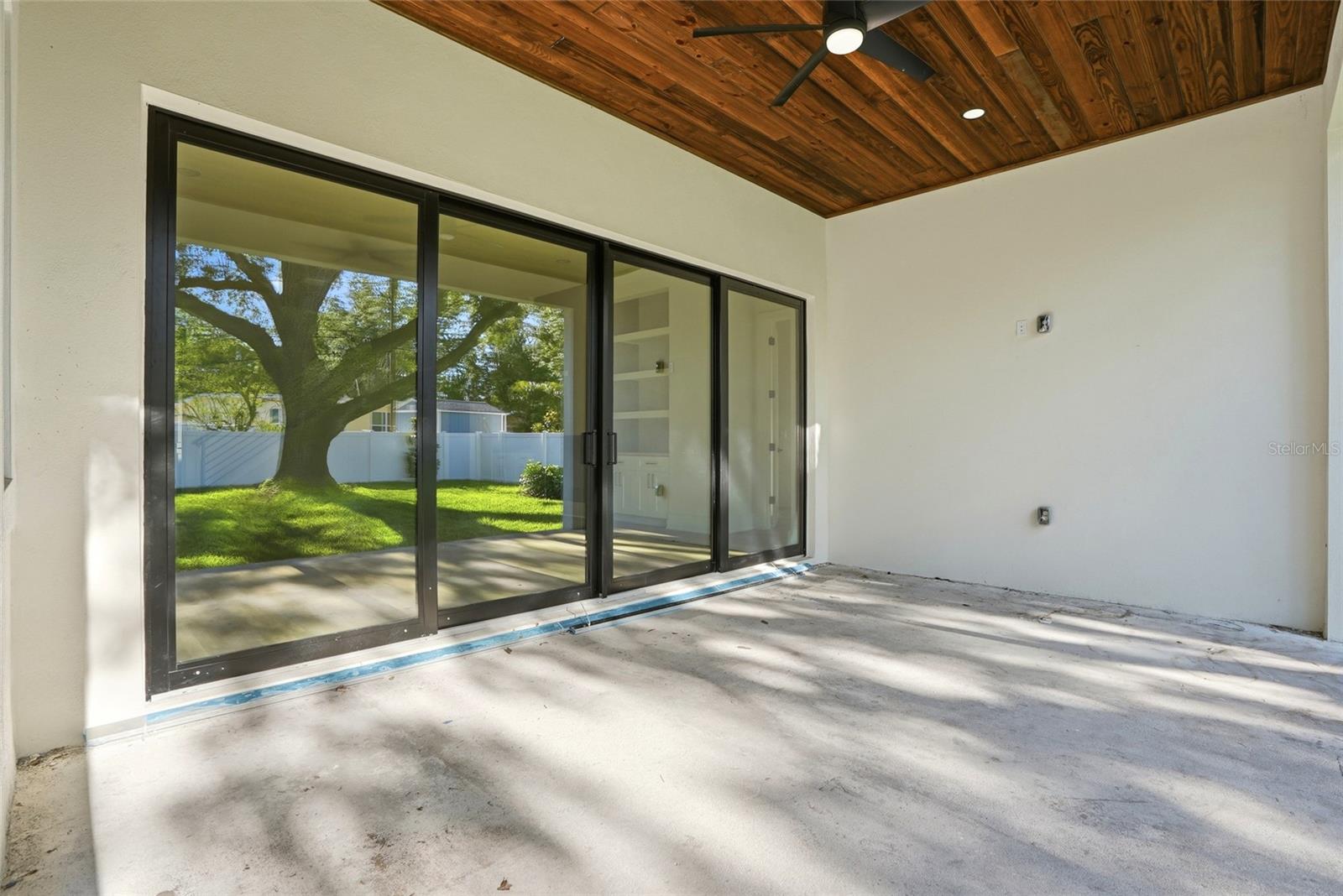 2376 RAJEL AVE — photo 36