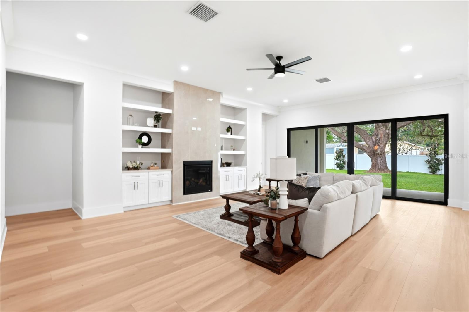 2376 RAJEL AVE — photo 13