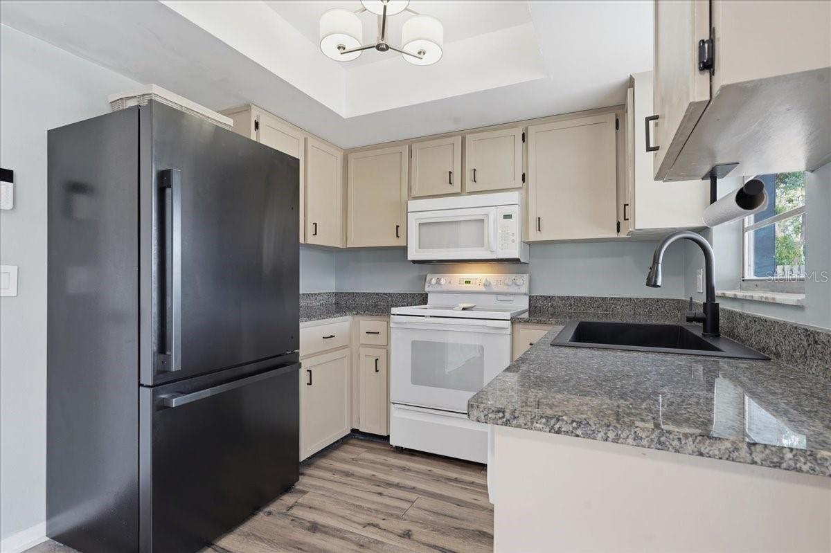 8913 WOOD LAKE CT — photo 14