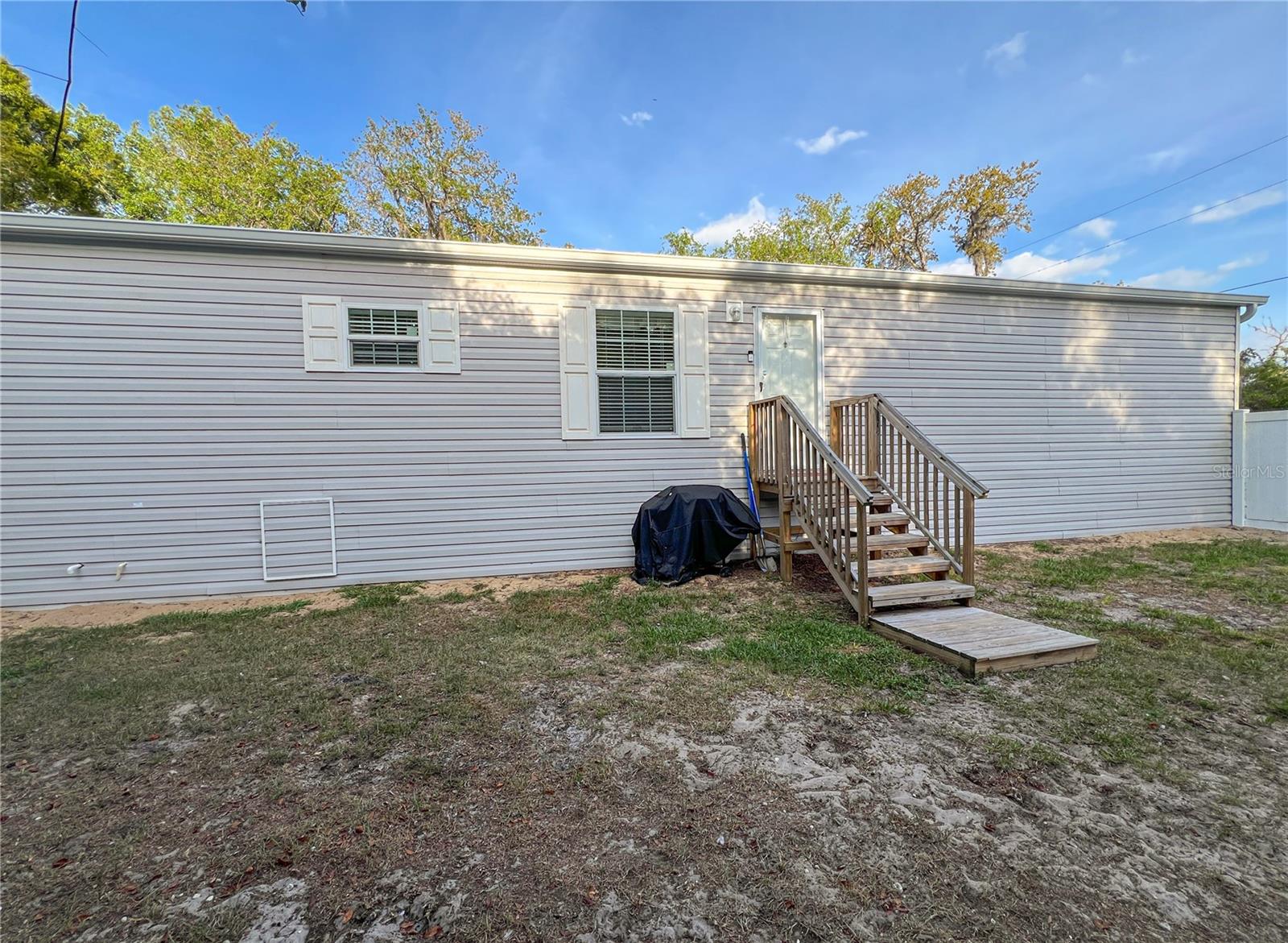 12203 LANTANA AVE — photo 32
