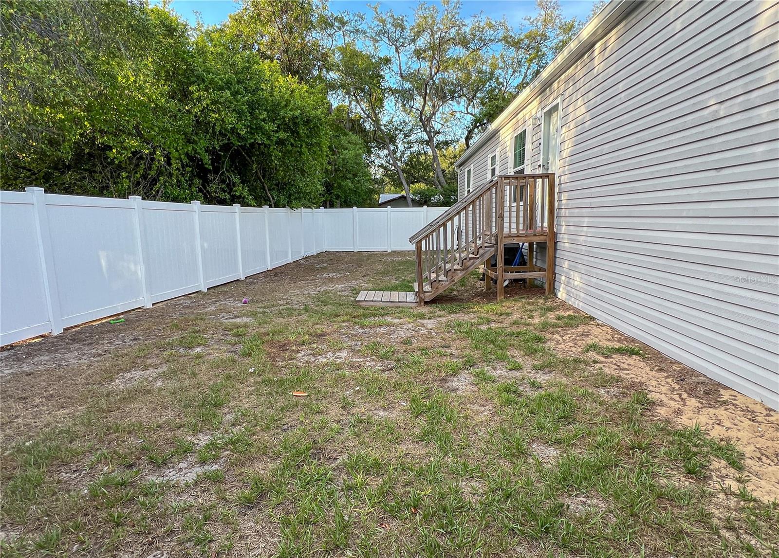 12203 LANTANA AVE — photo 28