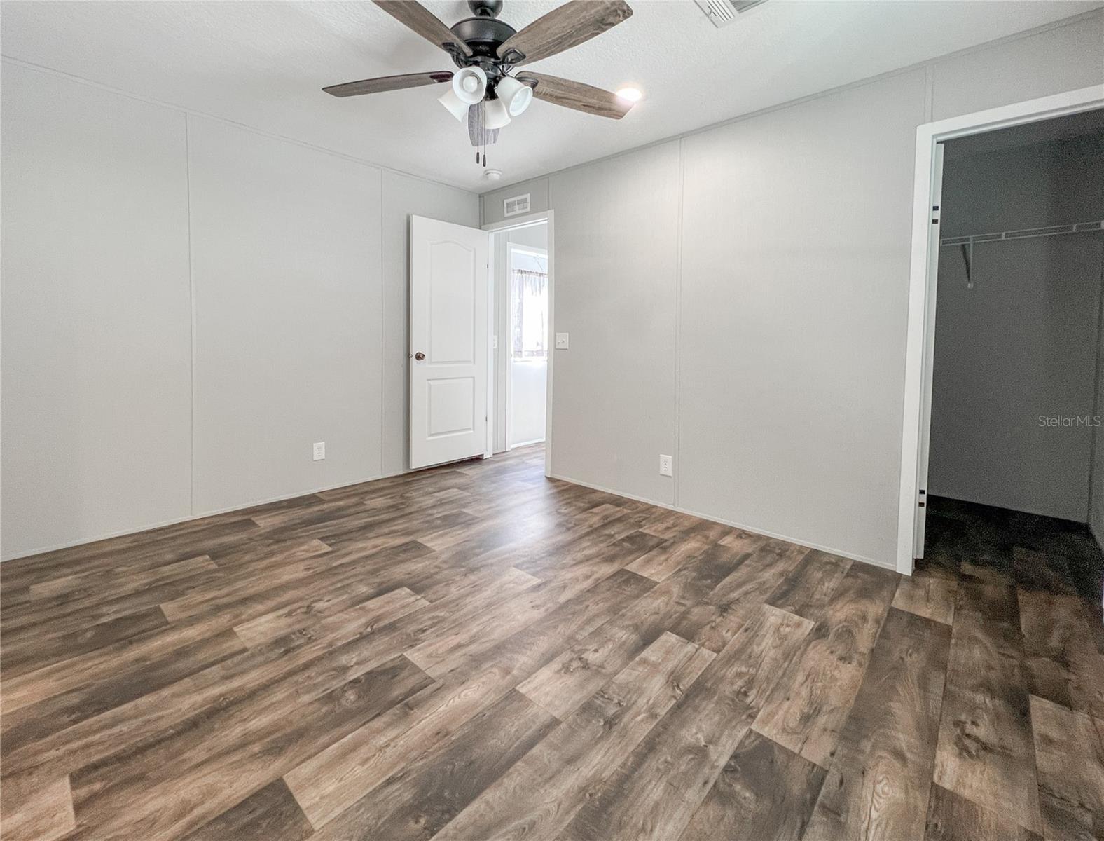 12203 LANTANA AVE — photo 11