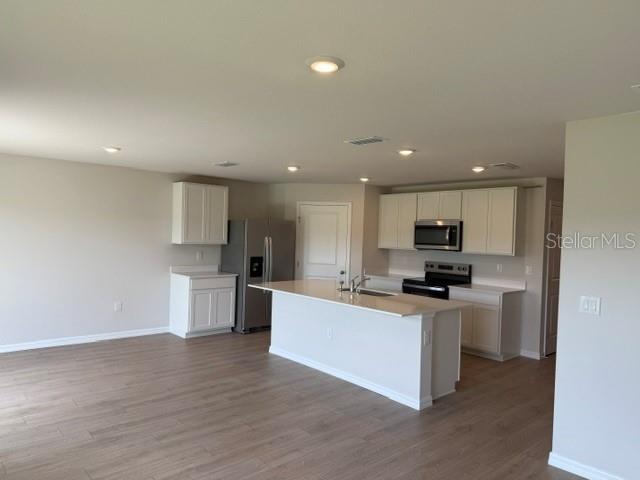 12416 HOPSCOTCH AVE — photo 3