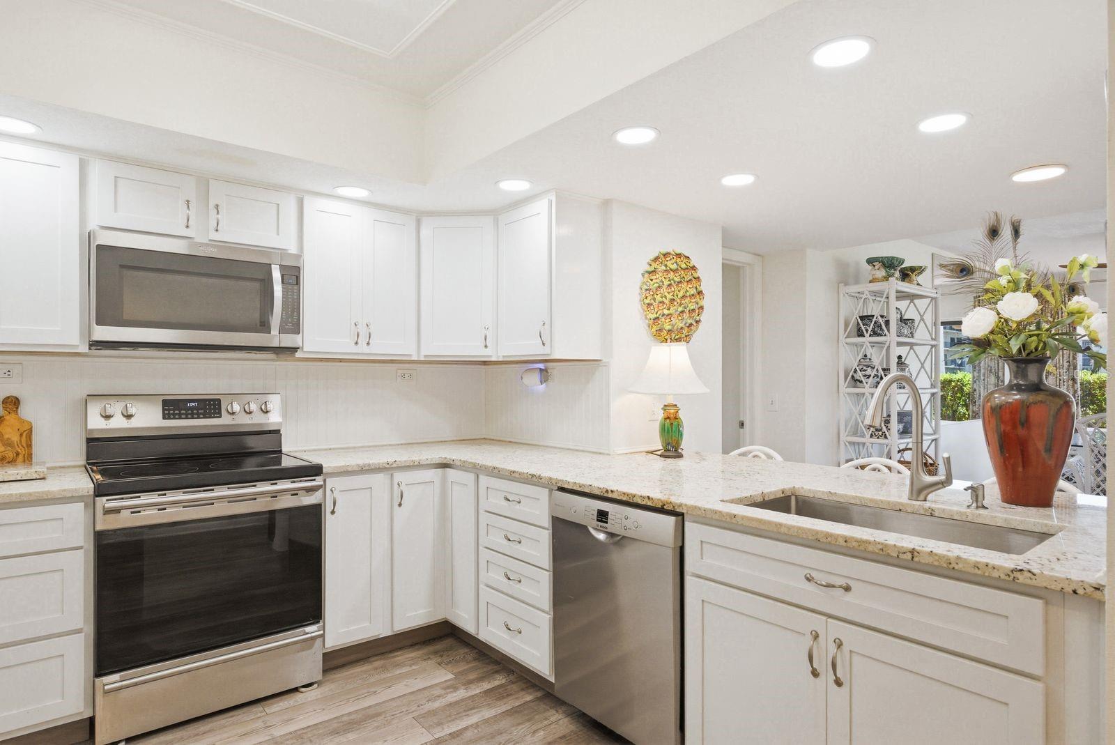 302 MARINER DR #302 — photo 15