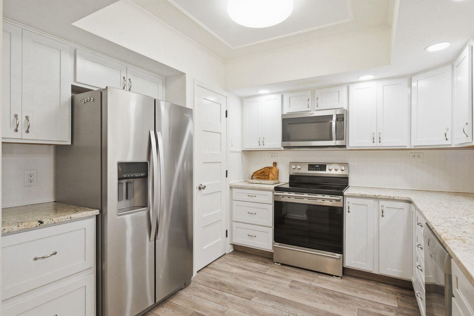 302 MARINER DR #302 — photo 12
