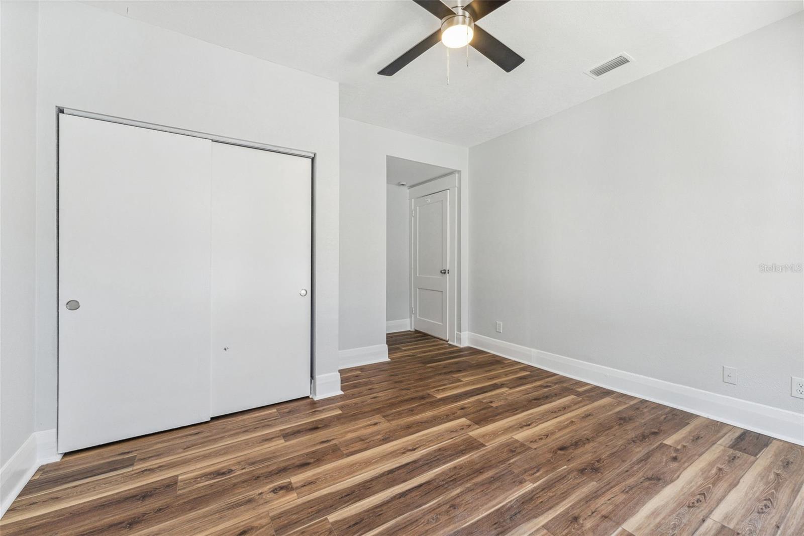 307 S NEWPORT #1-2 AVE — photo 30