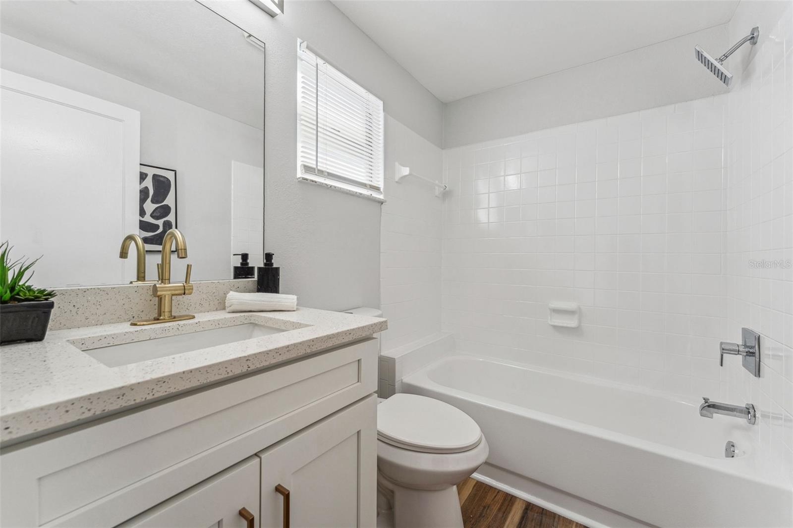 307 S NEWPORT #1-2 AVE — photo 12