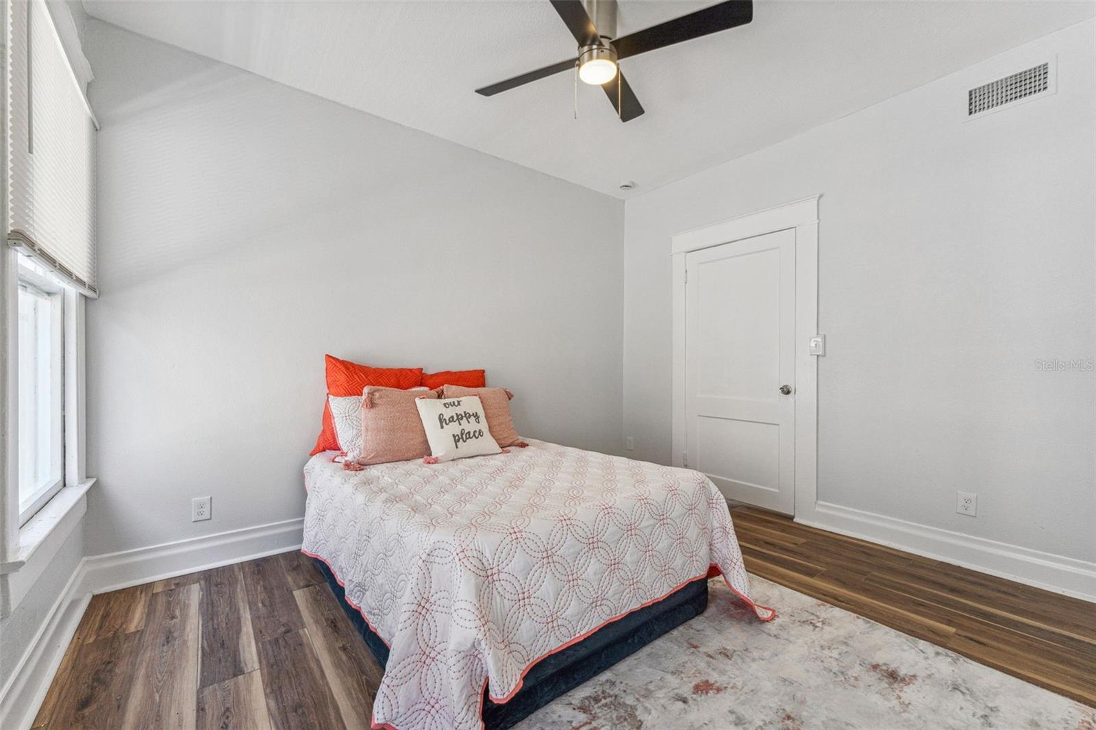 307 S NEWPORT #1-2 AVE — photo 14