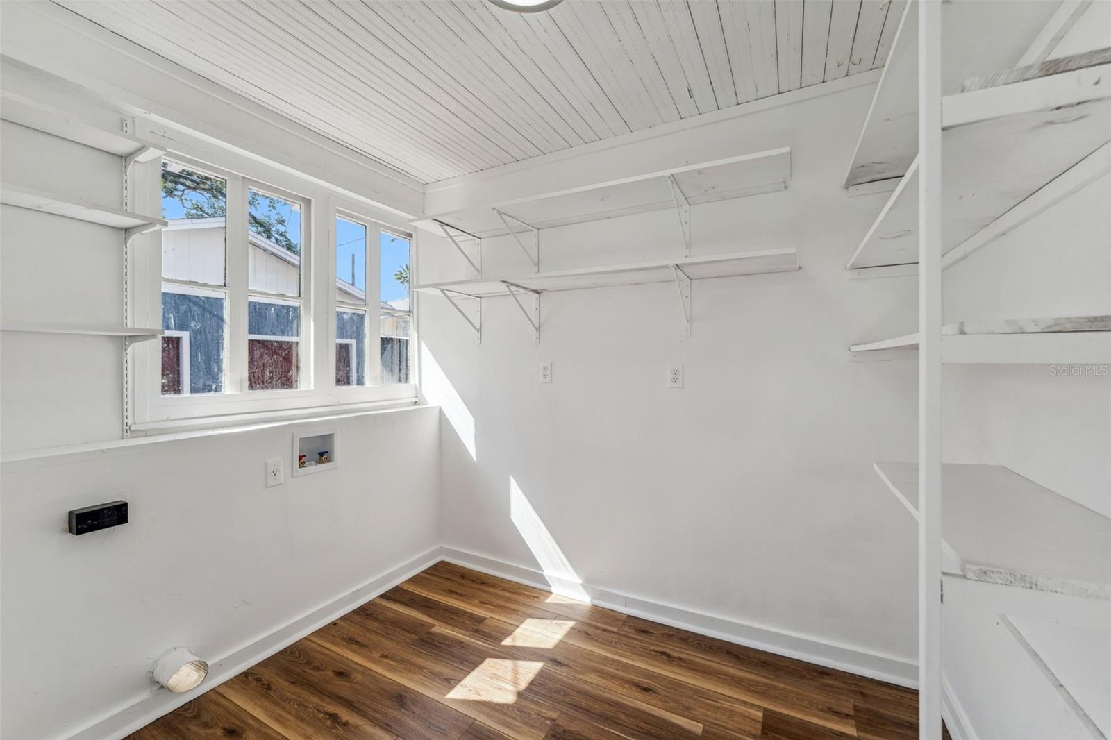 307 S NEWPORT #1-2 AVE — photo 39