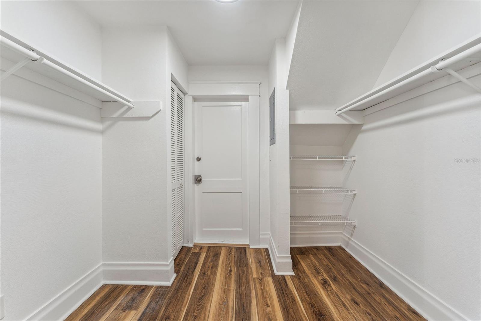 307 S NEWPORT #1-2 AVE — photo 13