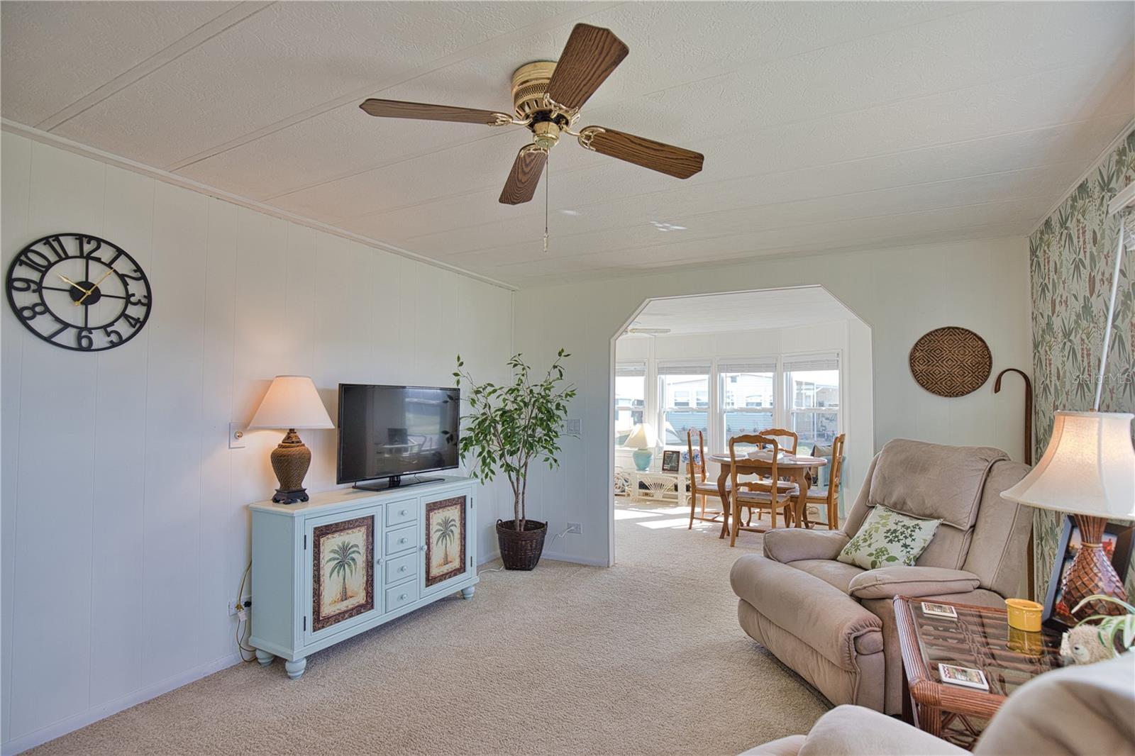 702 BLANCA — photo 18
