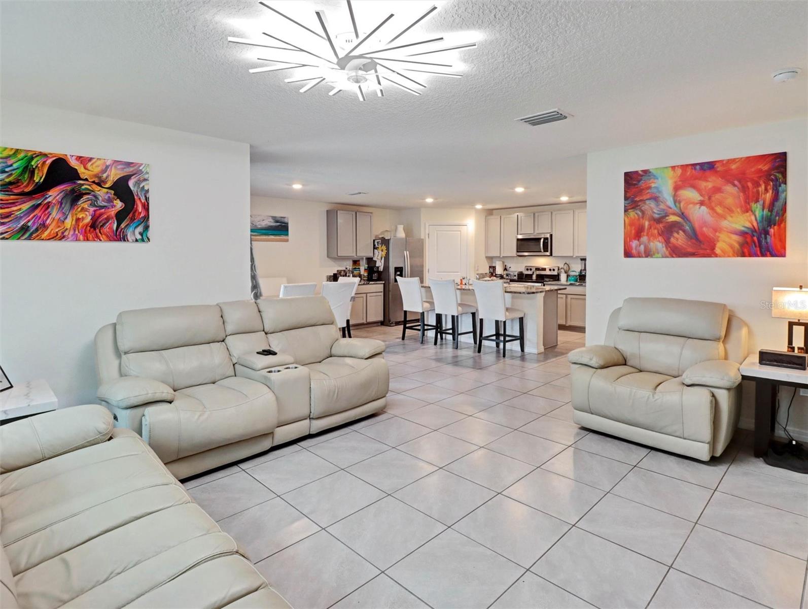 1202 TAHITIAN SUNRISE DR — photo 3