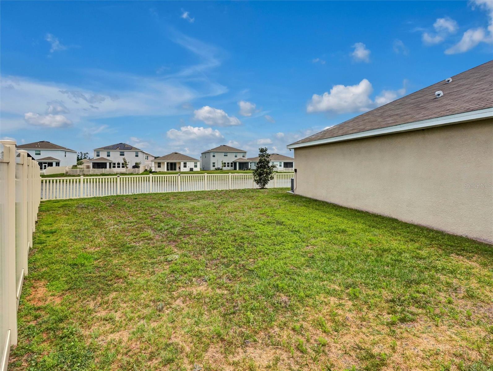 1202 TAHITIAN SUNRISE DR — photo 7