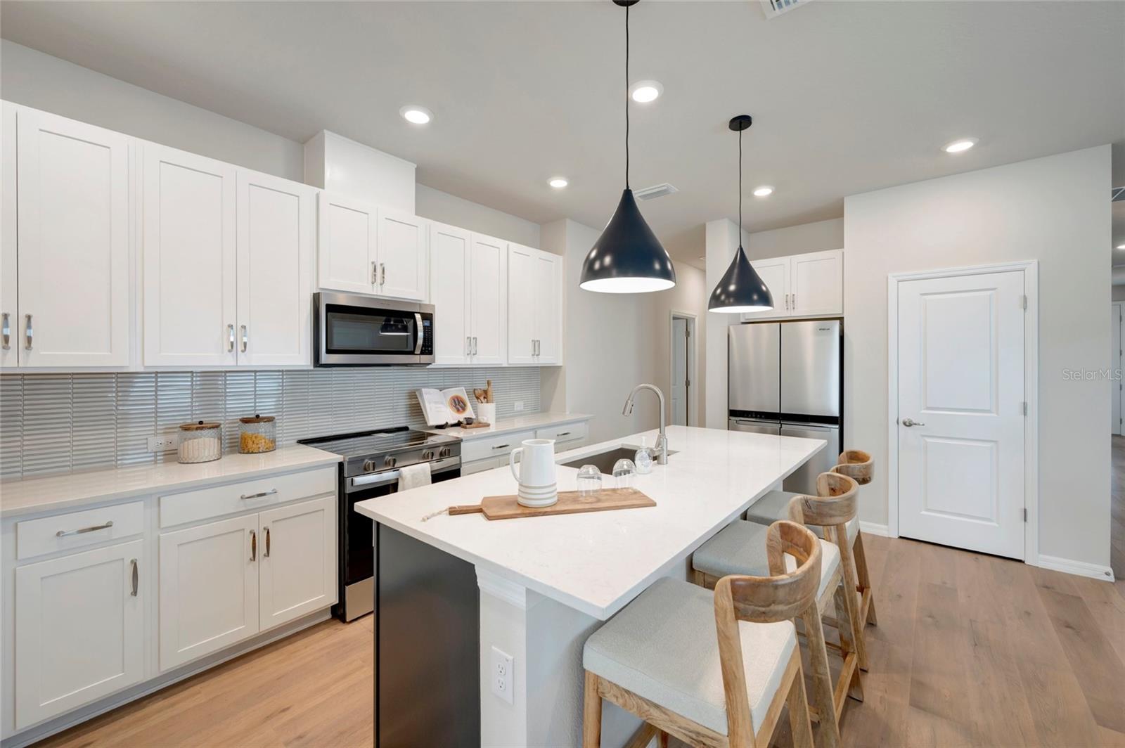 31232 PENDLETON LANDING CIR — photo 2
