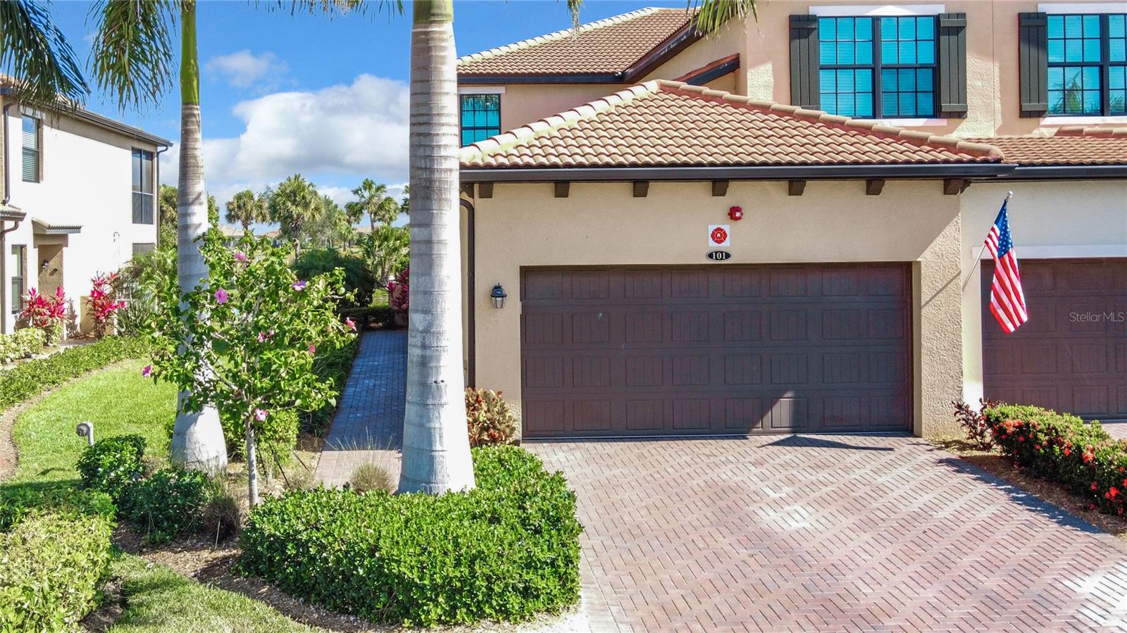 10796 TARFLOWER DR #101 — photo 2