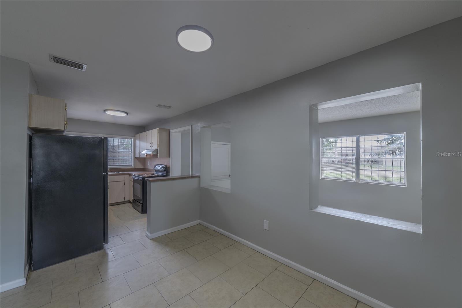 14341 DELMAR ST — photo 5