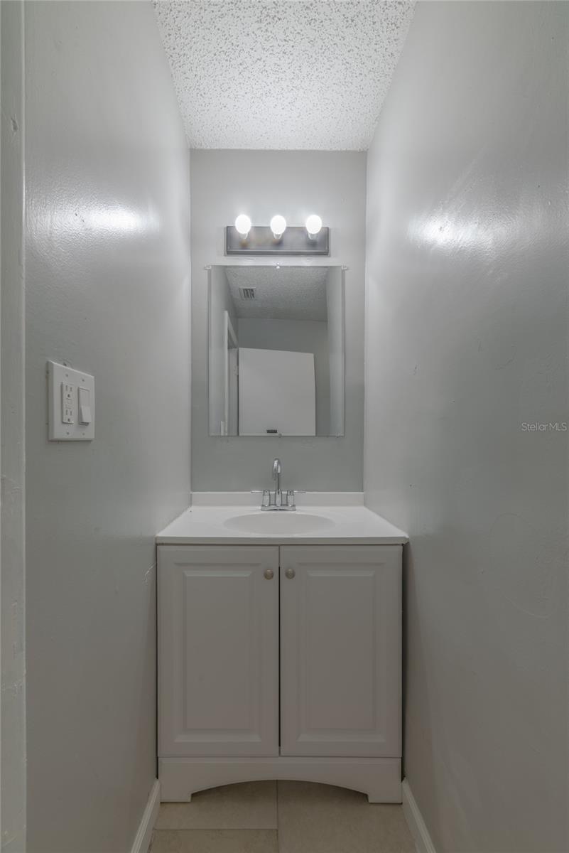 14341 DELMAR ST — photo 18