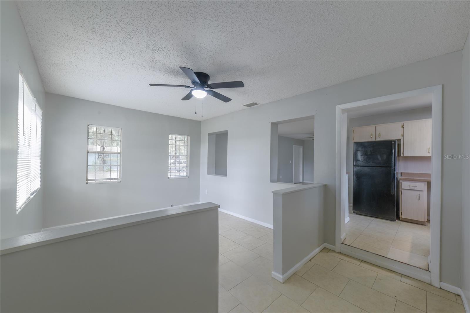 14341 DELMAR ST — photo 2