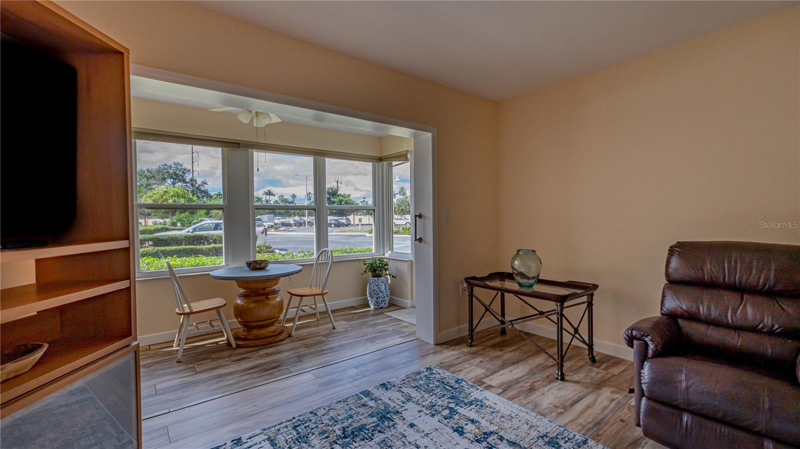 5020 BRITTANY DR S #125 — photo 12