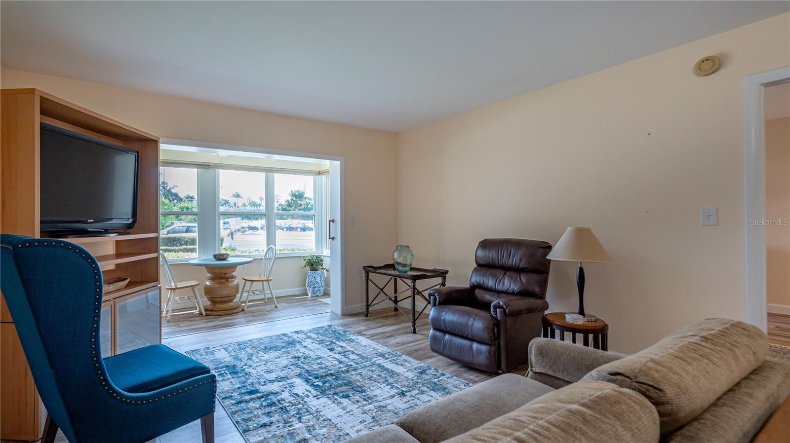 5020 BRITTANY DR S #125 — photo 5