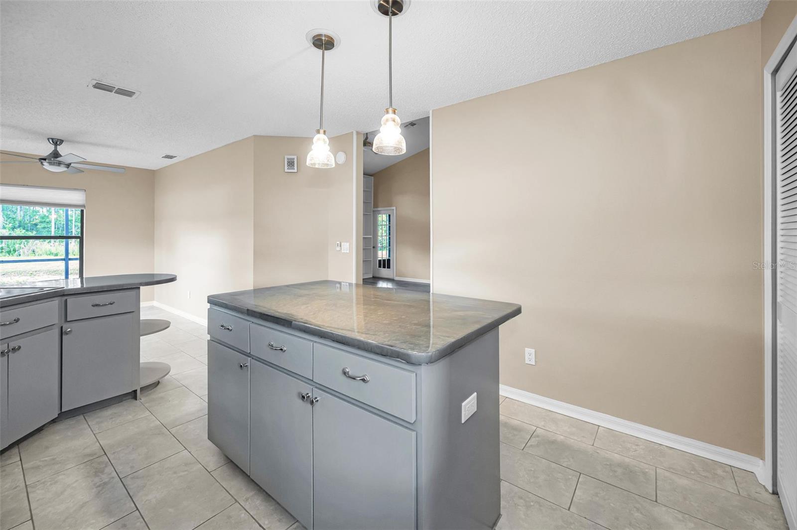 9307 PALM HAVEN CT — photo 14
