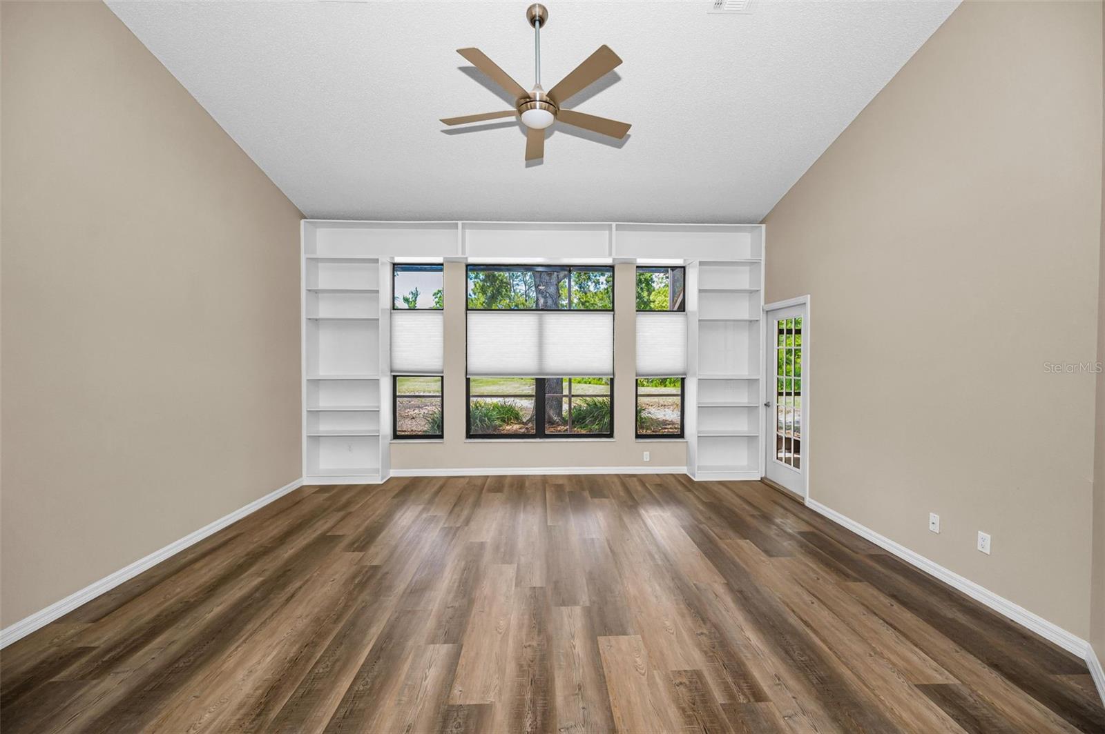 9307 PALM HAVEN CT — photo 8