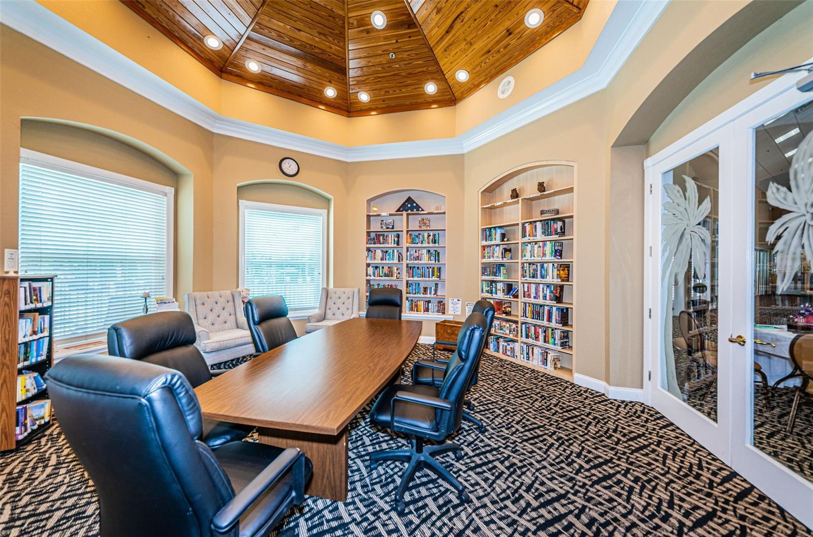 9307 PALM HAVEN CT — photo 37