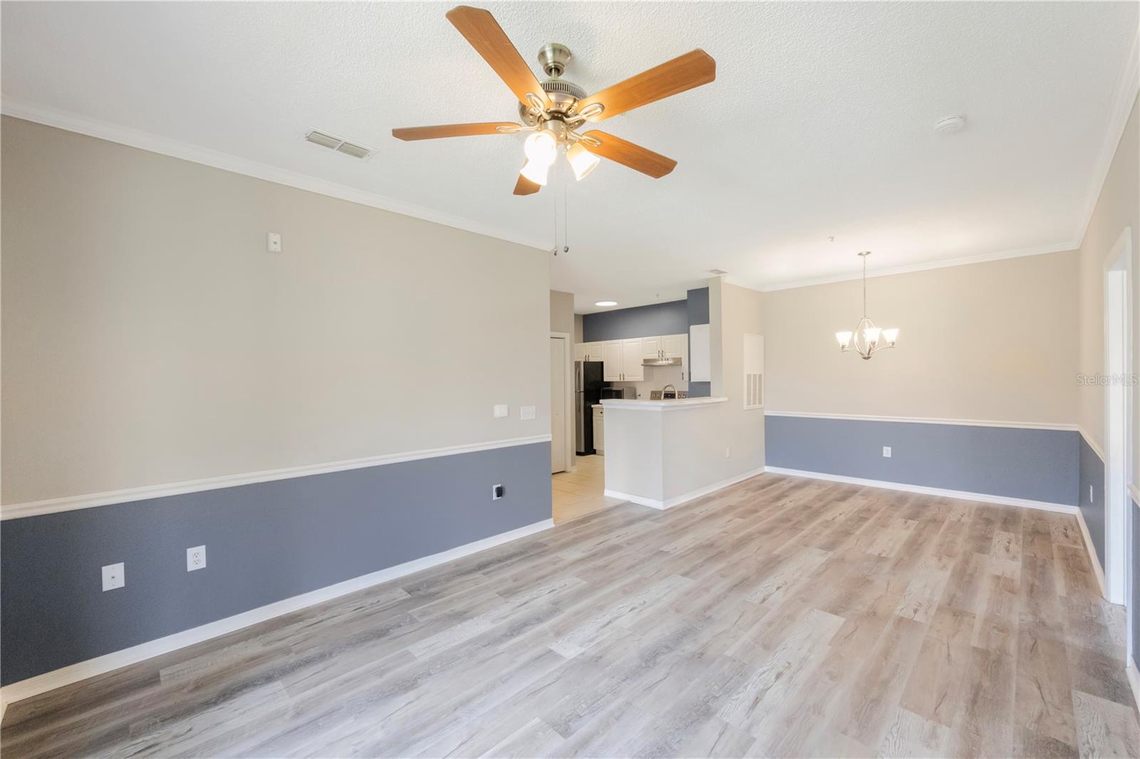 18001 RICHMOND PLACE DR #1010 — photo 5