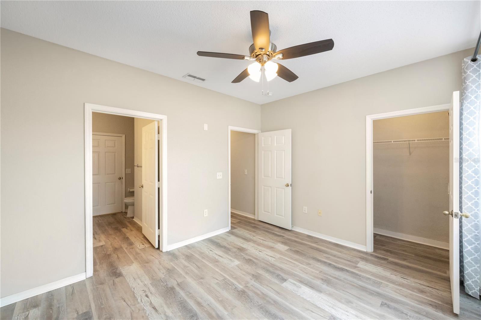 18001 RICHMOND PLACE DR #1010 — photo 12