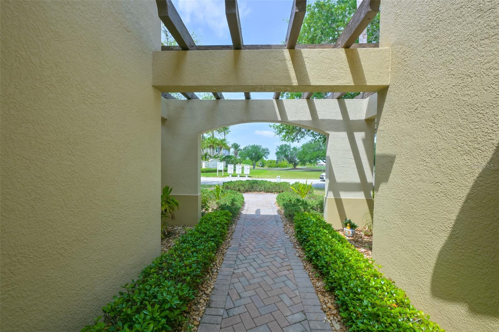 1330 EMERALD DUNES DR — photo 35