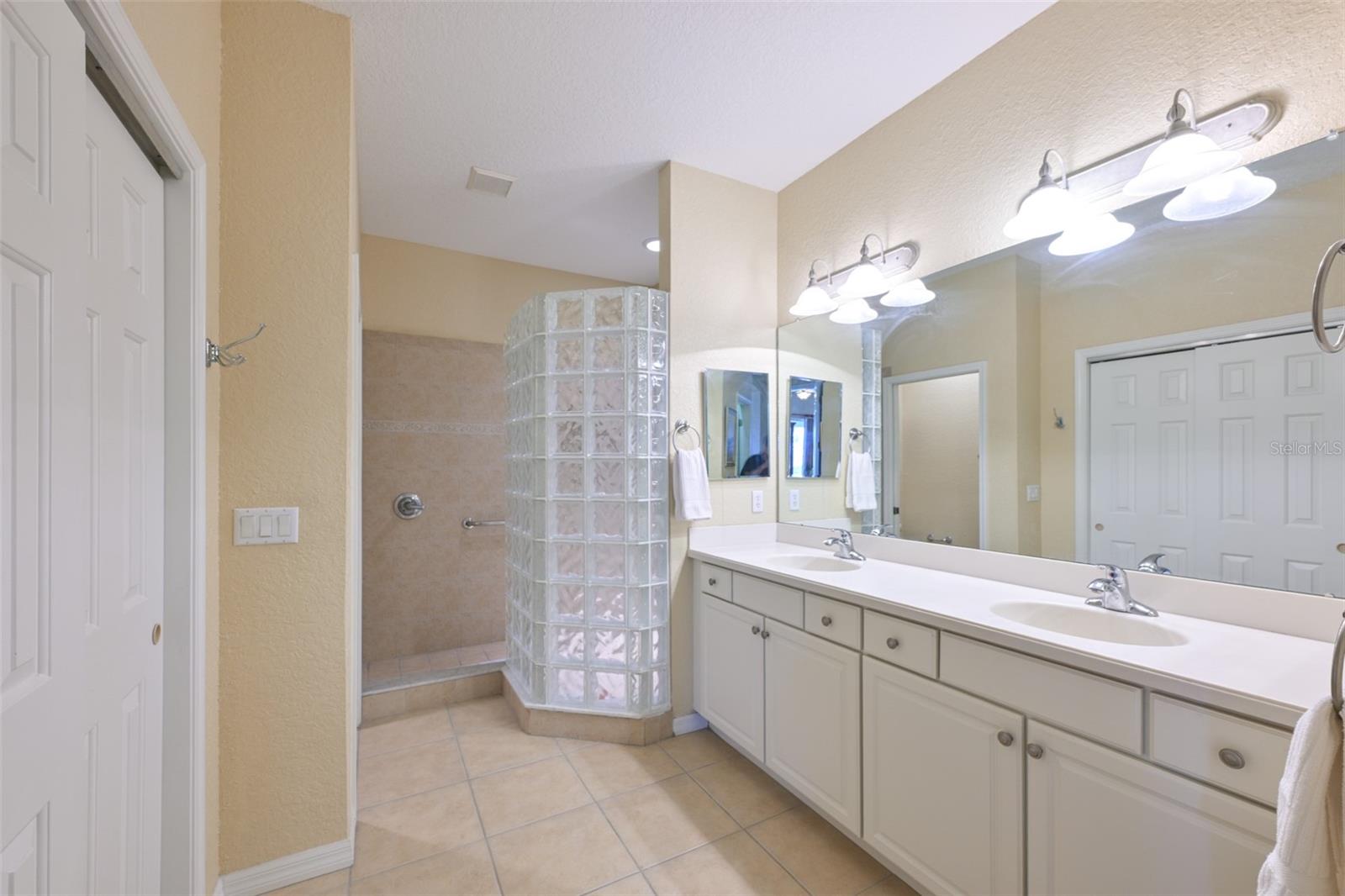 1330 EMERALD DUNES DR — photo 21
