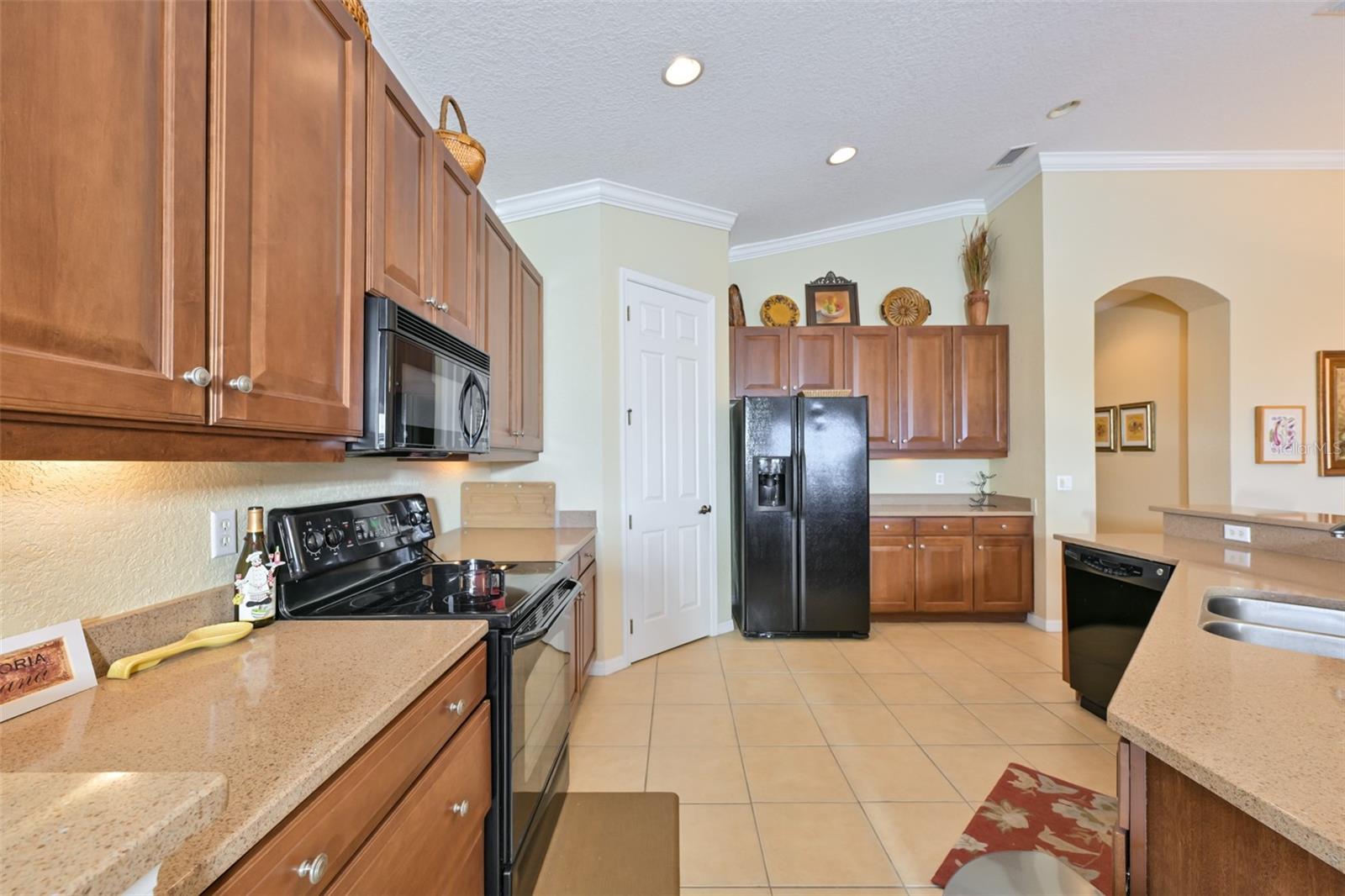 1330 EMERALD DUNES DR — photo 4