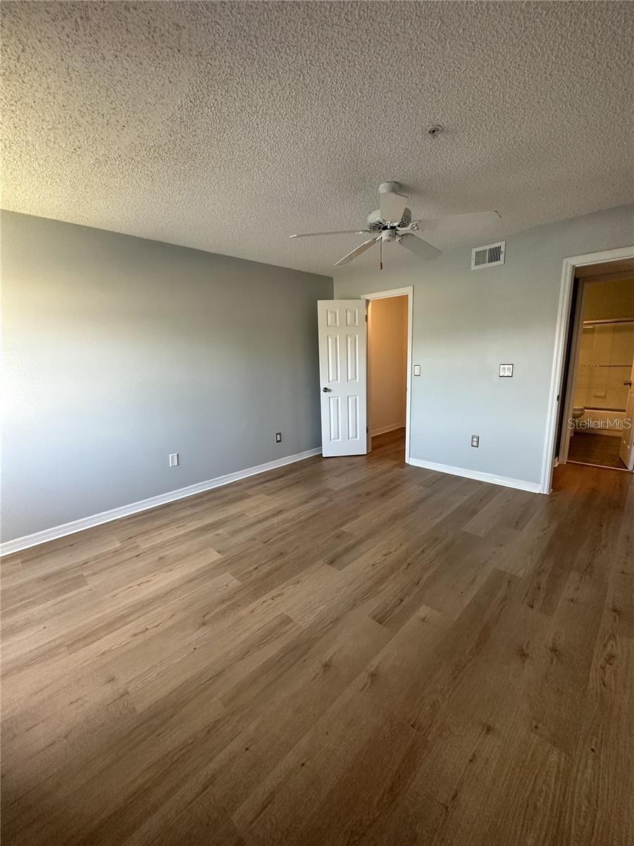 2400 FEATHER SOUND DR #1435 — photo 11