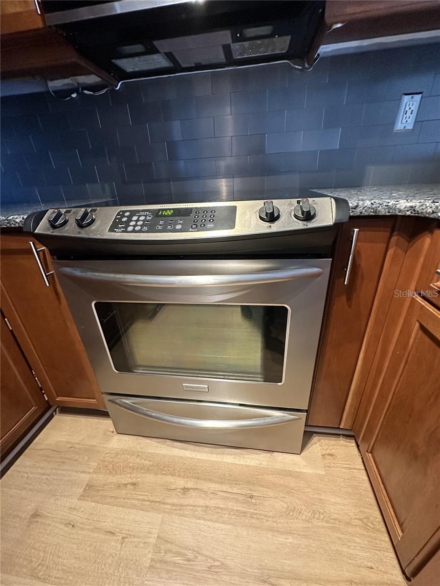 2400 FEATHER SOUND DR #1435 — photo 21