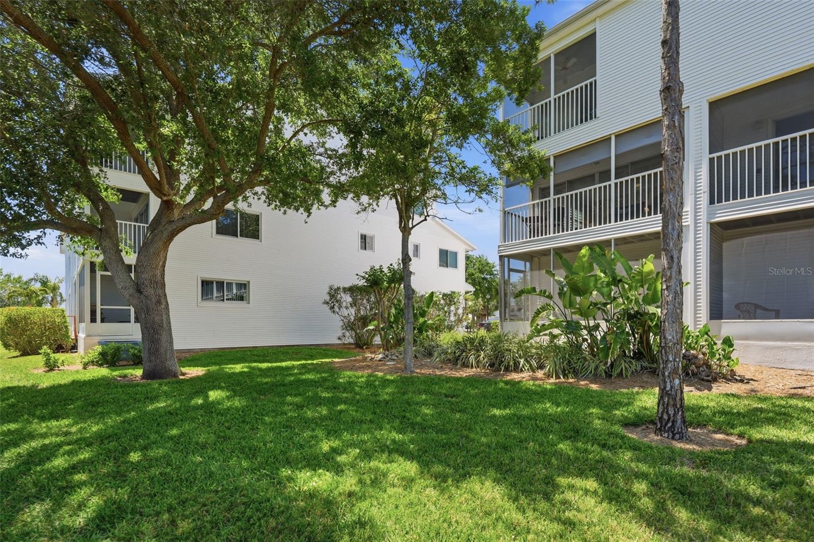14837 SEMINOLE TRL — photo 40