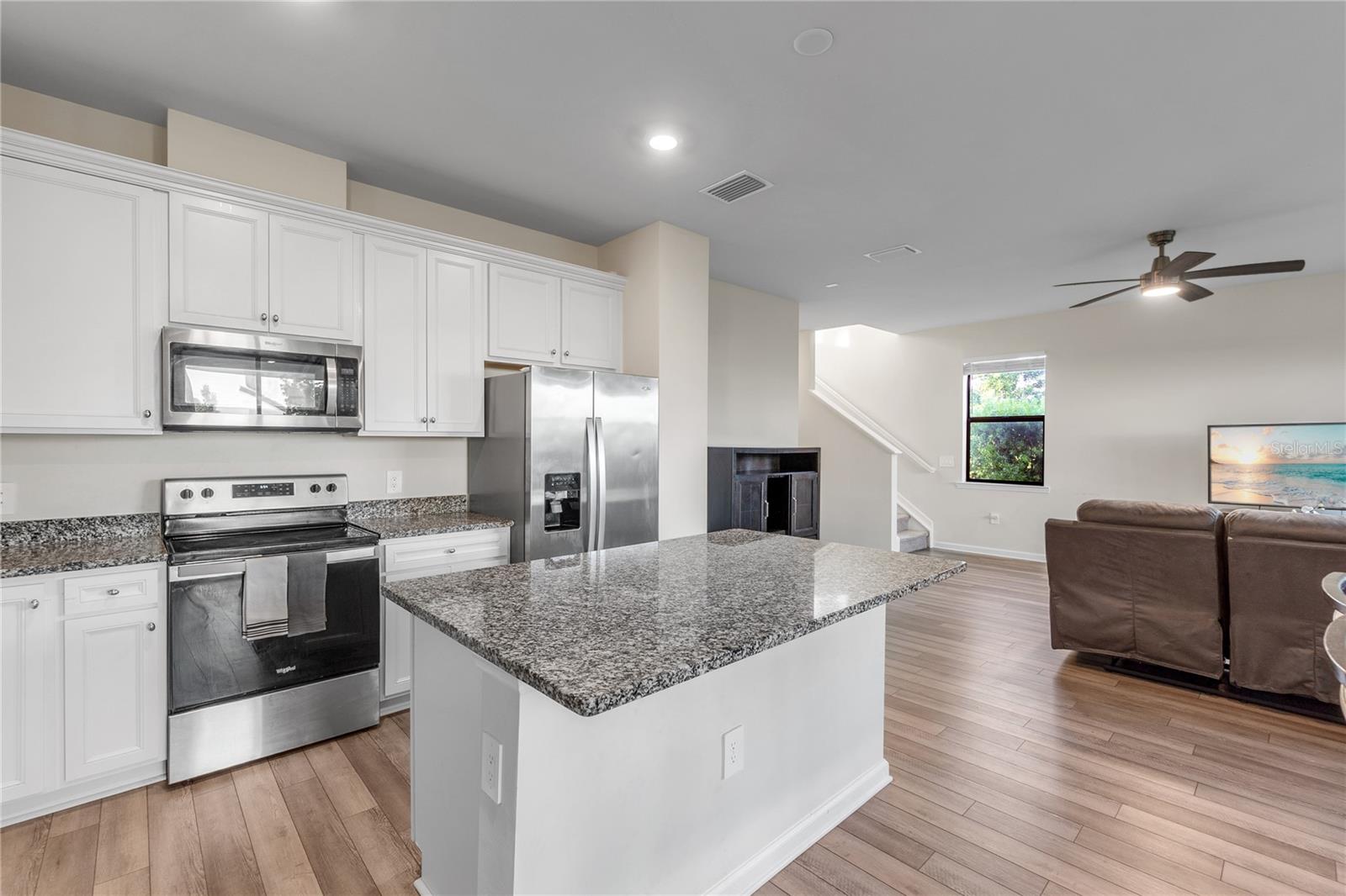 6111 BLUESTAR CT — photo 34