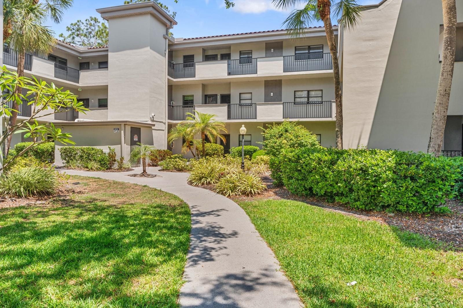 2650 COUNTRYSIDE BLVD #B307 — photo 2