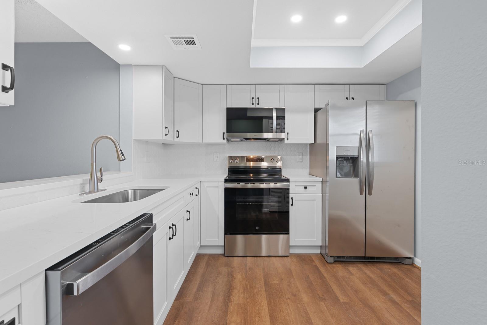 2650 COUNTRYSIDE BLVD #B307 — photo 7
