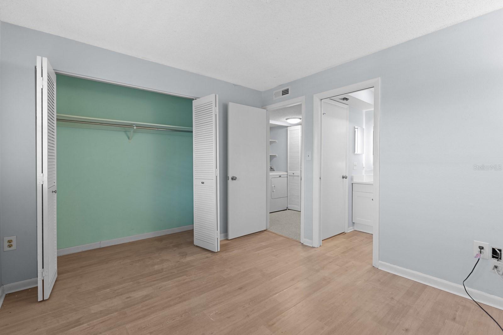 2650 COUNTRYSIDE BLVD #B307 — photo 22